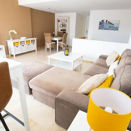 Casa Pitufo Calpe, Bright Duplex - & Mountain View Apartment Calpe